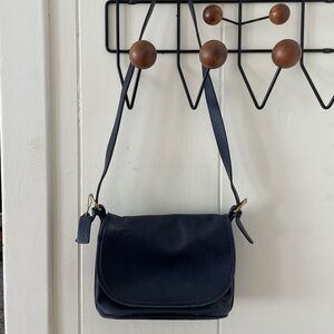 Vintage Coach navy blue crossbody bag